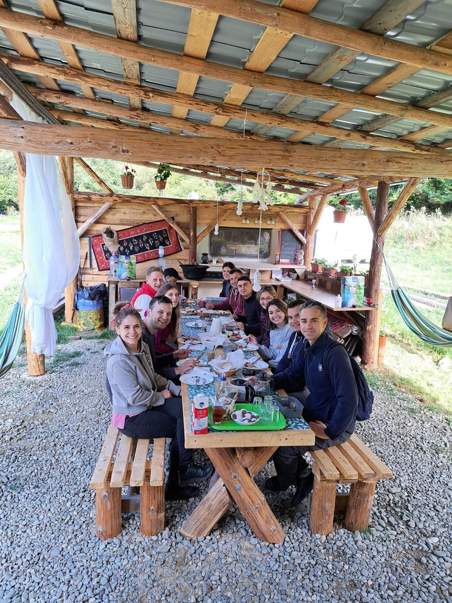 Forest Glamping Брашов Экстерьер фото