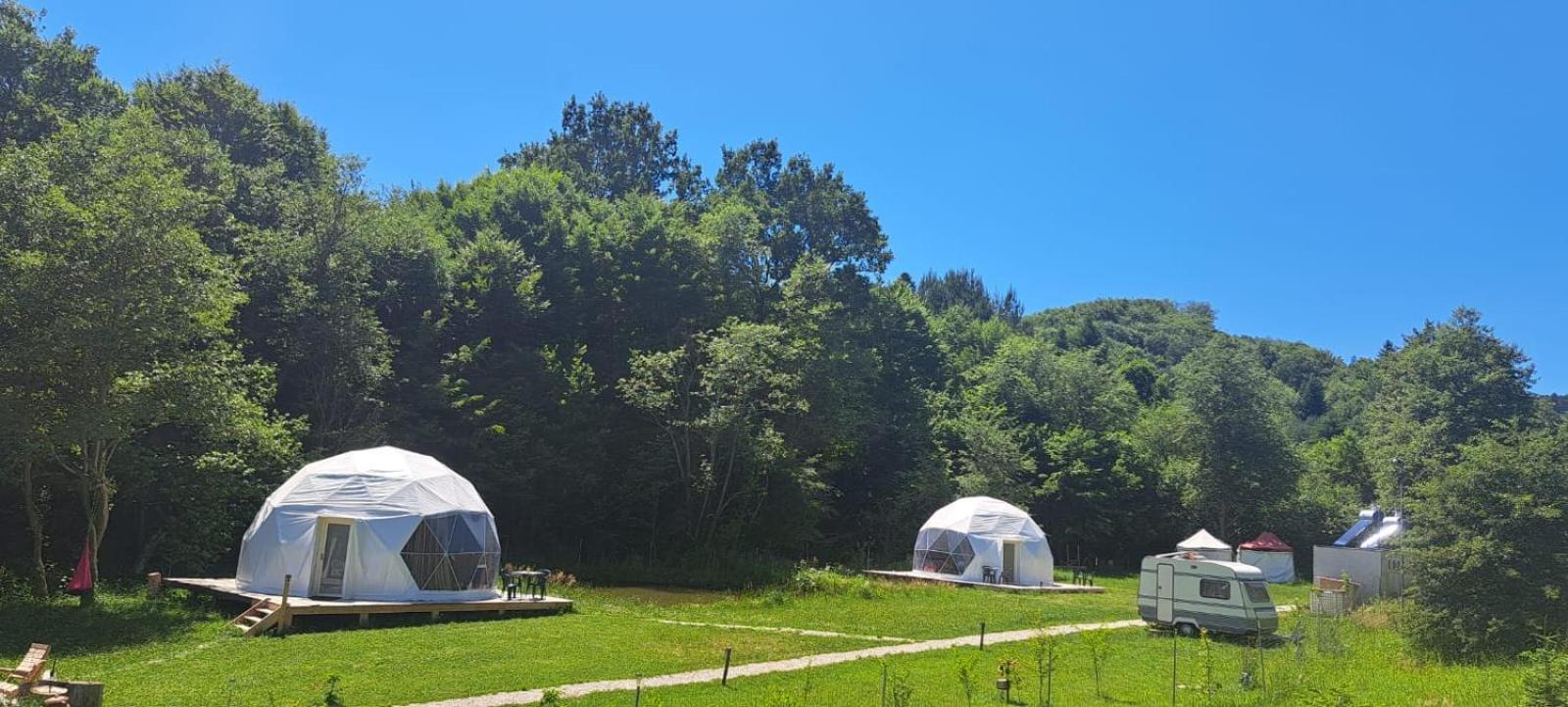 Forest Glamping Брашов Экстерьер фото